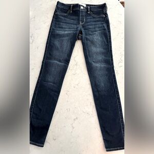 Abercrombie Kids Girls Size 13/14 Mid Rise Pull On Jean Legging. Dark Rinse.